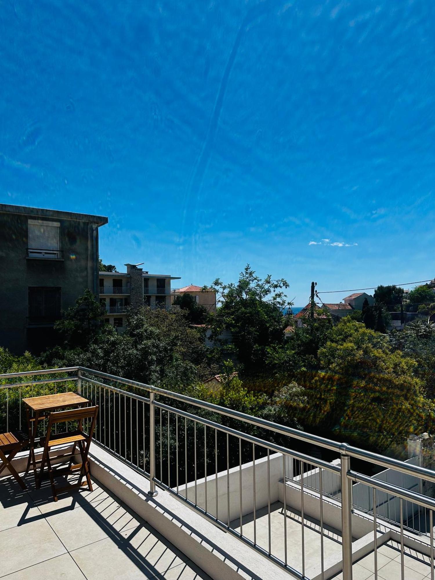 Les Luxueuses Terrasses Du Roucas Villa Марсилия Екстериор снимка